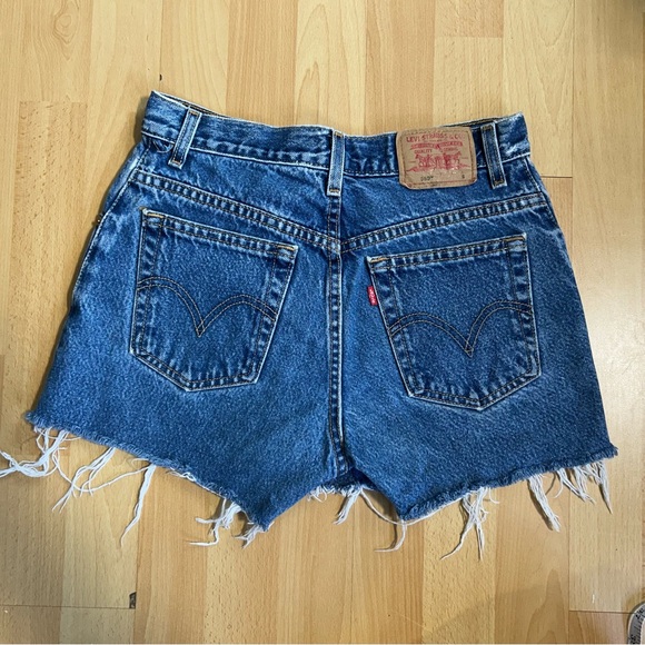 Levi's Pants - Levi's 550 Cutoffs Size 6 Denim Shorts Zip Fly